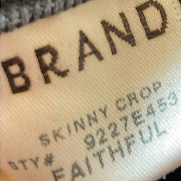 J Brand Black Faithful Skinny Crop Jeans in Size 26 Excellent Condition - Picture 3 of 5